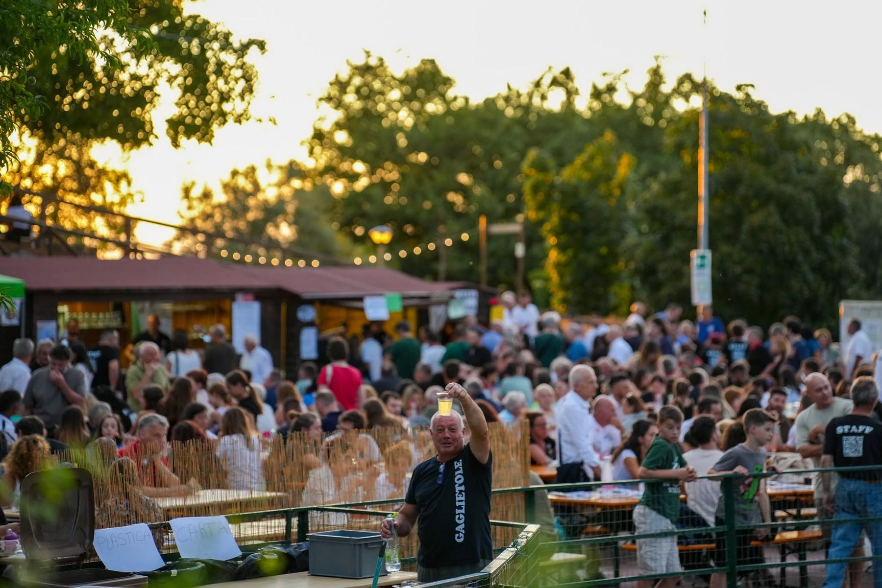 Un momento di festa tra la gente di Gaglietole