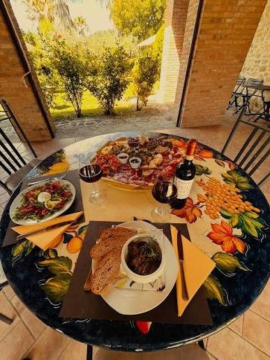 Piatto tipico servito all'Agriturismo Piancardato
