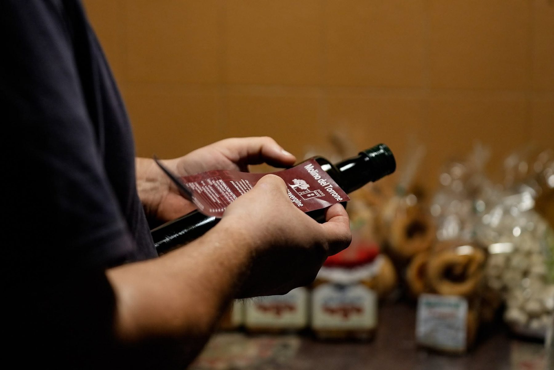 Bottiglia di olio del Molino del Torrone